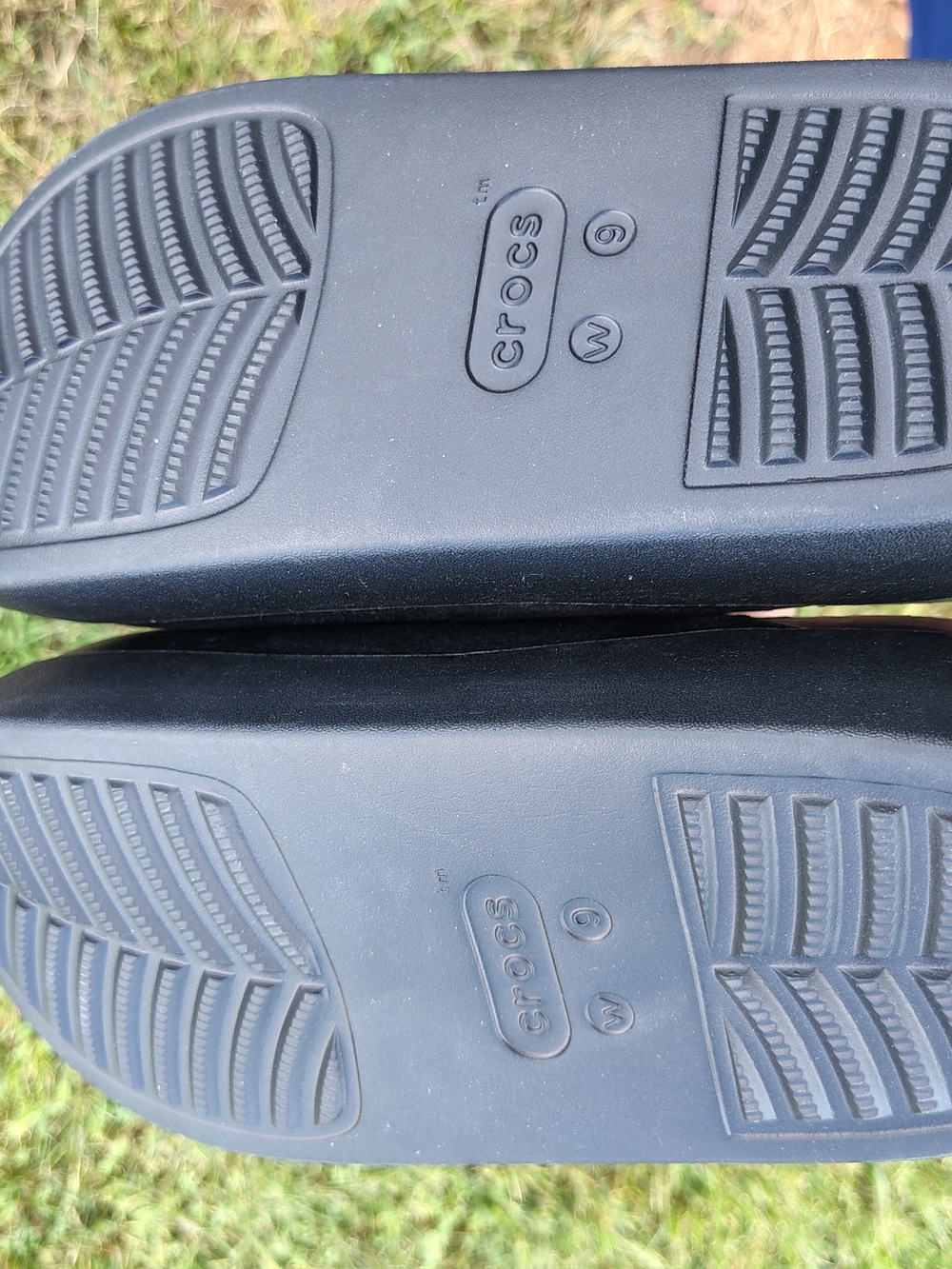 Crocs Classic Platform Clog - Black 9 Women's - Picture 9 of 9